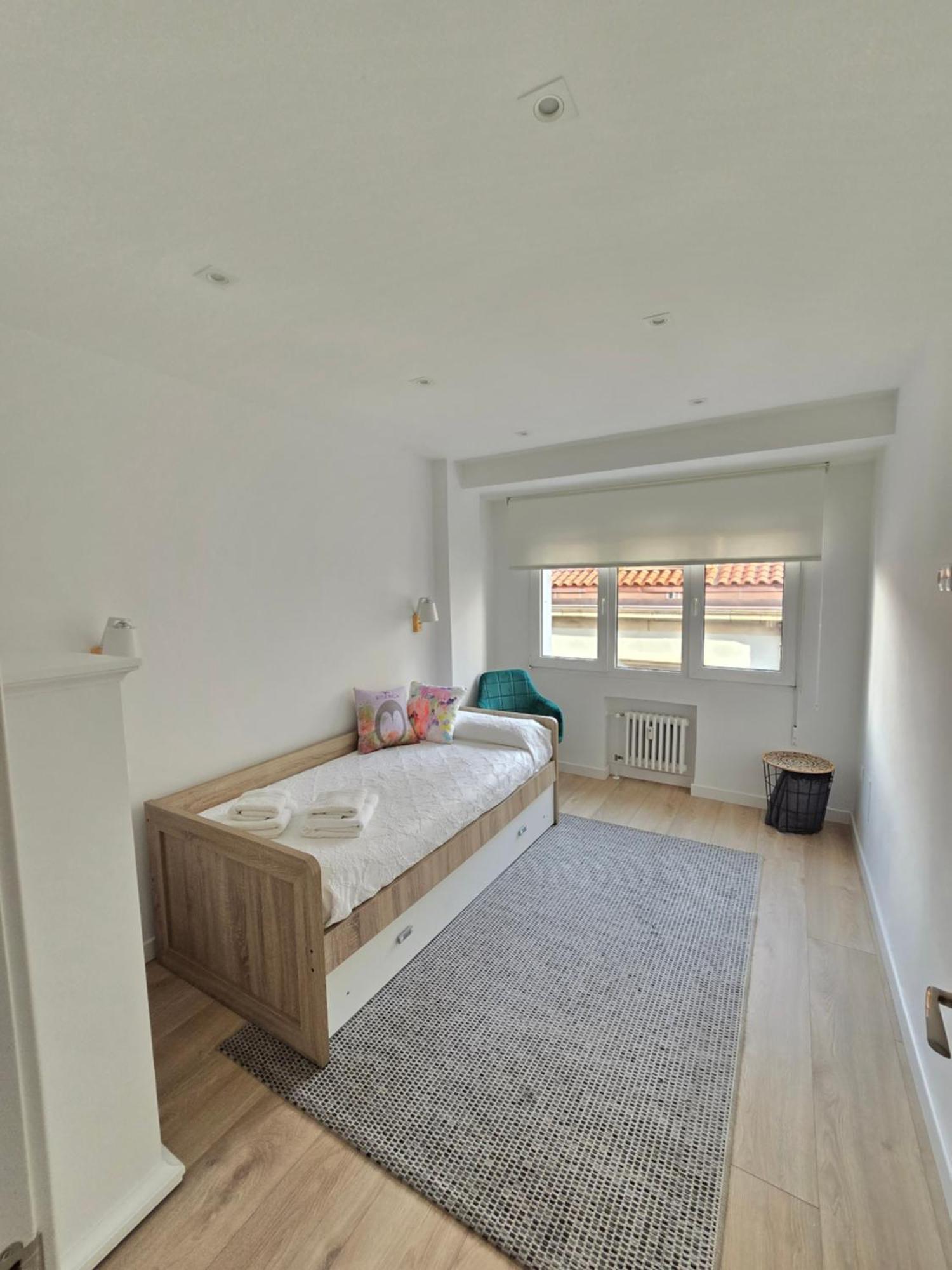 Apartament Piso En Pleno Centro De Al Lado De La Playa 1a139 *
